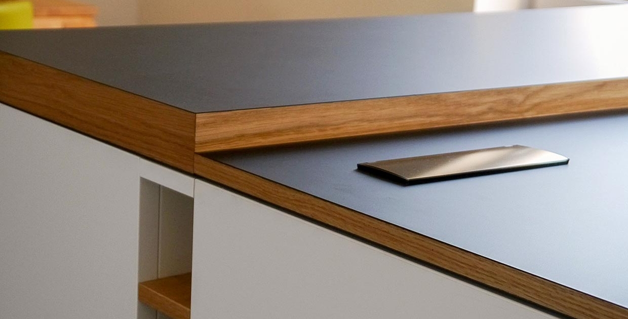 Küche vom Schreiner (Detail-Aufkantung) Küche vom Schreiner (Detail-Aufkantung)