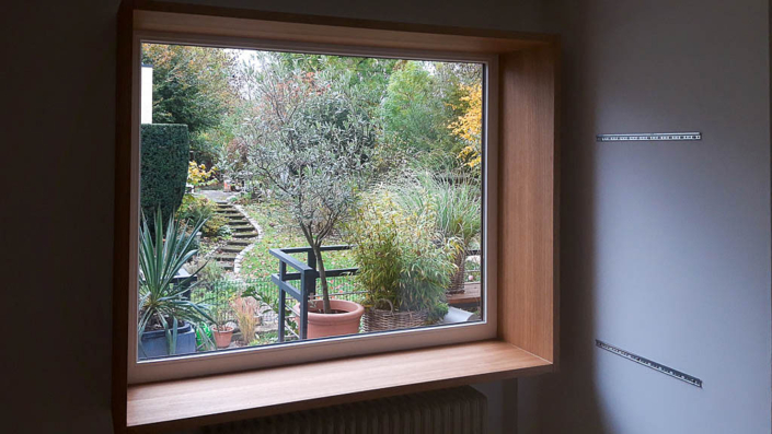 Fensterbank rundum laufend